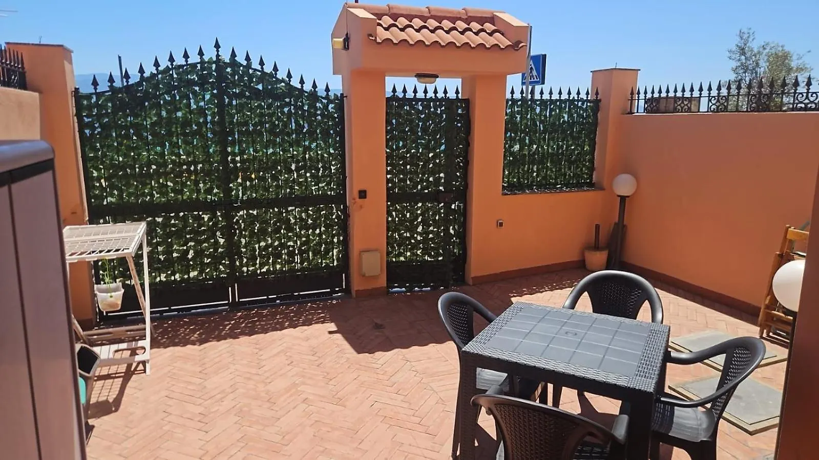 Paradiso Vista Mare Retreat Messina Holiday home